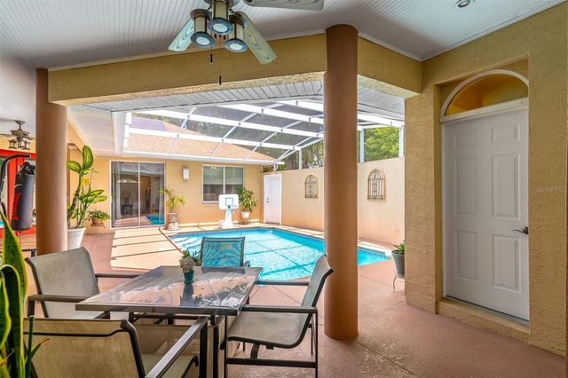 2013 QUAIL HOLLOW DR, Deland, FL 32720