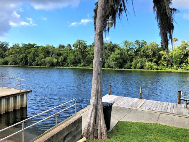 2013 QUAIL HOLLOW DR, Deland, FL 32720