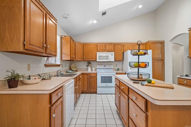 120 Forest View Circle, Hot Springs, AR 71913