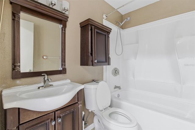 3024 BLOWN FEATHER LANE, Mulberry, FL 33860