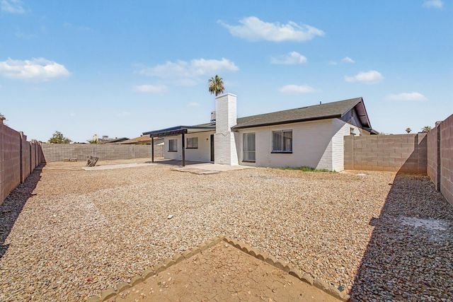 935 W Santa Cruz Drive, Tempe, AZ 85282