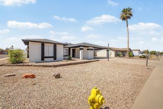935 W Santa Cruz Drive, Tempe, AZ 85282