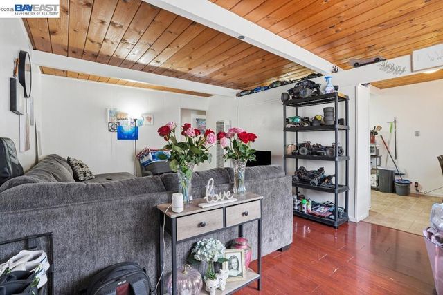1486 Marclair Dr, Concord, CA 94521