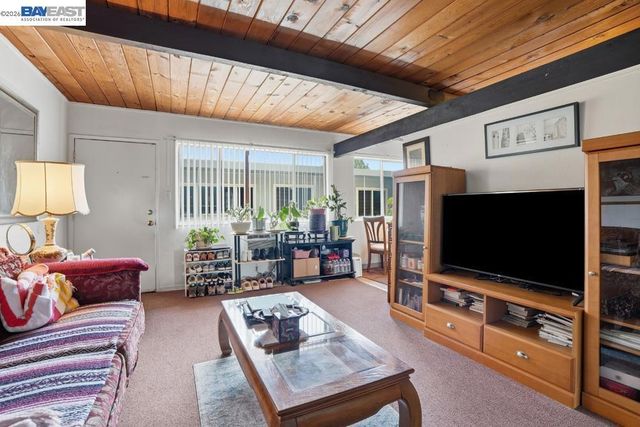 1486 Marclair Dr, Concord, CA 94521