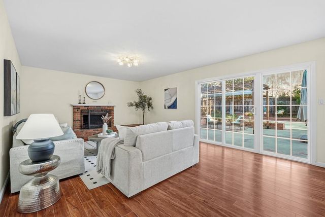 4214 Wells St, Pleasanton, CA 94566