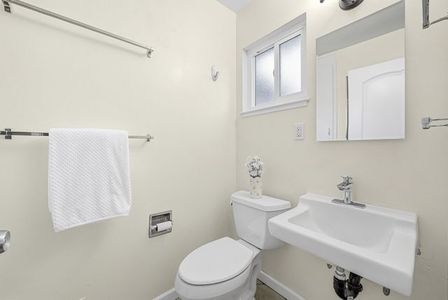 4214 Wells St, Pleasanton, CA 94566