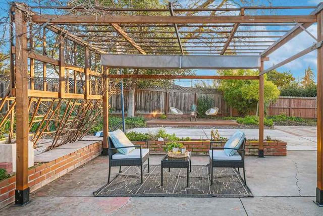 4214 Wells St, Pleasanton, CA 94566