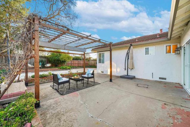 4214 Wells St, Pleasanton, CA 94566