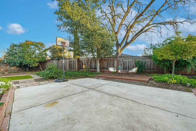 4214 Wells St, Pleasanton, CA 94566