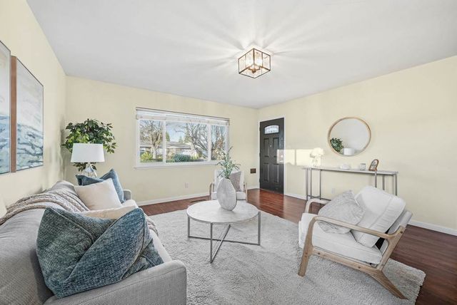 4214 Wells St, Pleasanton, CA 94566