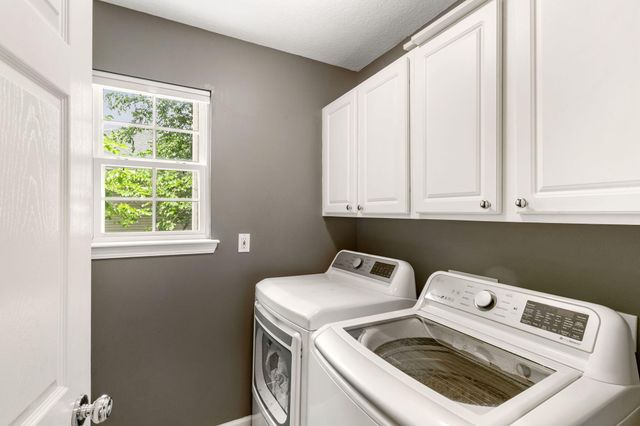 1902 MARY ELLEN DR, Columbia, MO 65202