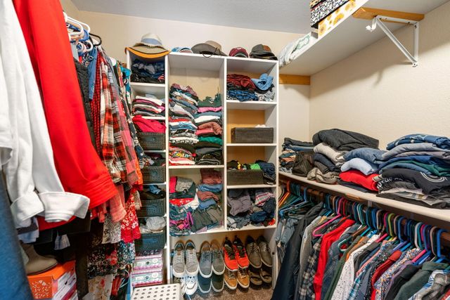 1902 MARY ELLEN DR, Columbia, MO 65202