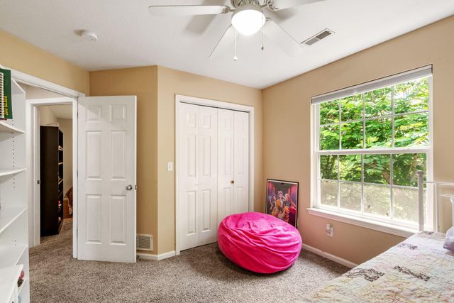 1902 MARY ELLEN DR, Columbia, MO 65202
