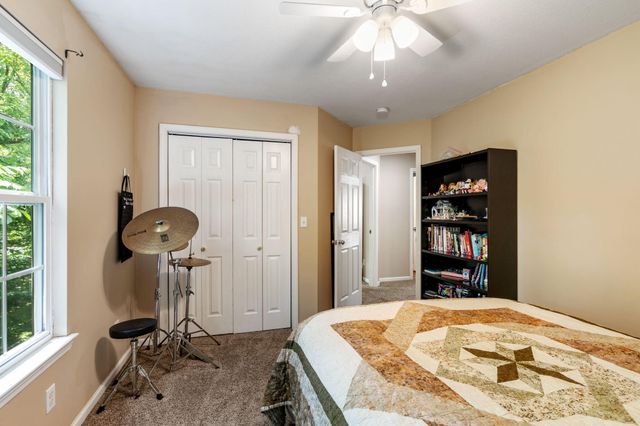 1902 MARY ELLEN DR, Columbia, MO 65202
