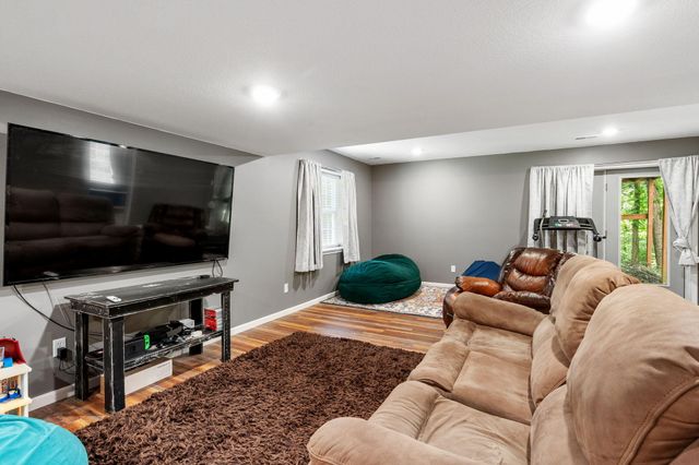 1902 MARY ELLEN DR, Columbia, MO 65202