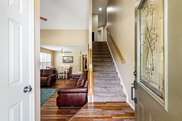 1902 MARY ELLEN DR, Columbia, MO 65202