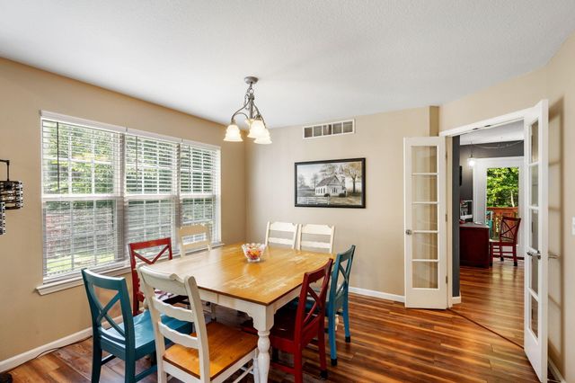 1902 MARY ELLEN DR, Columbia, MO 65202