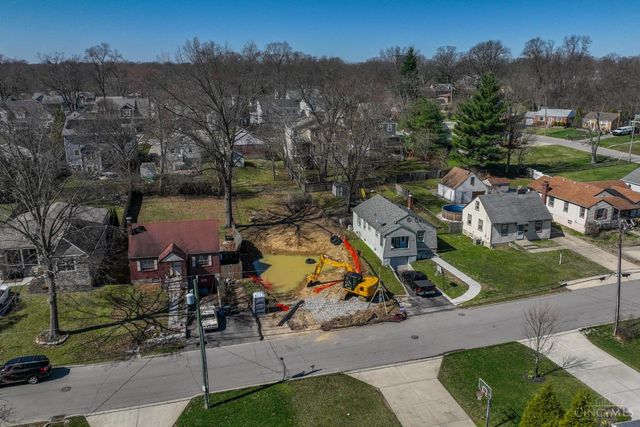 7327 Osceola Drive, Madeira, OH 45243