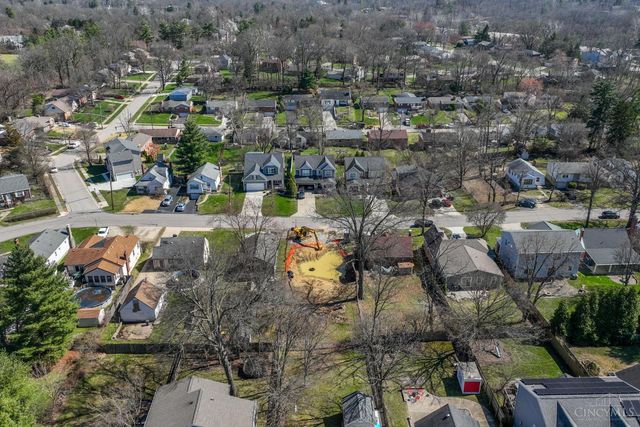 7327 Osceola Drive, Madeira, OH 45243