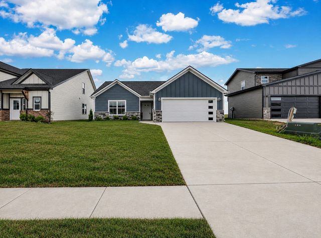 2721 Brewster Dr, Clarksville, TN 37042
