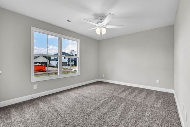 2721 Brewster Dr, Clarksville, TN 37042