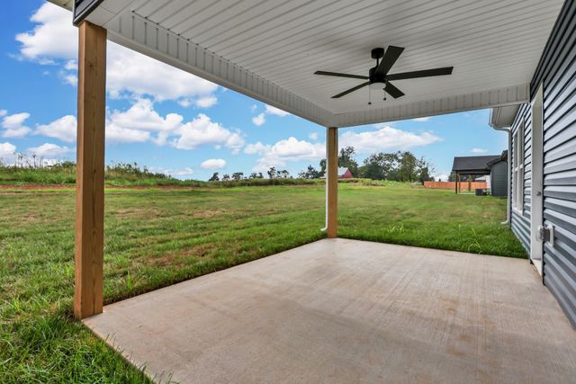 2721 Brewster Dr, Clarksville, TN 37042