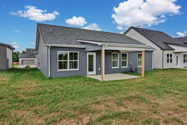 2721 Brewster Dr, Clarksville, TN 37042