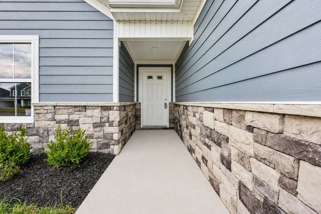 2721 Brewster Dr, Clarksville, TN 37042
