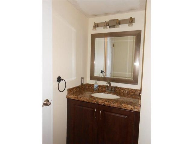 4086 N Pine Island Rd 504, Sunrise, FL 33351
