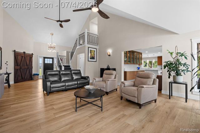 55550 Lee Road, New Hudson, MI 48165