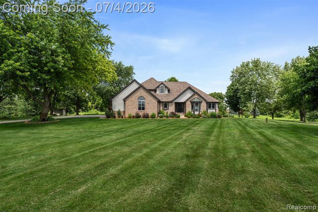 55550 Lee Road, New Hudson, MI 48165