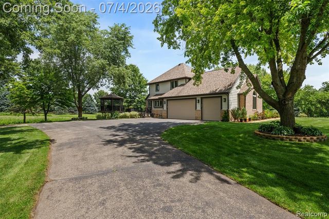 55550 Lee Road, New Hudson, MI 48165