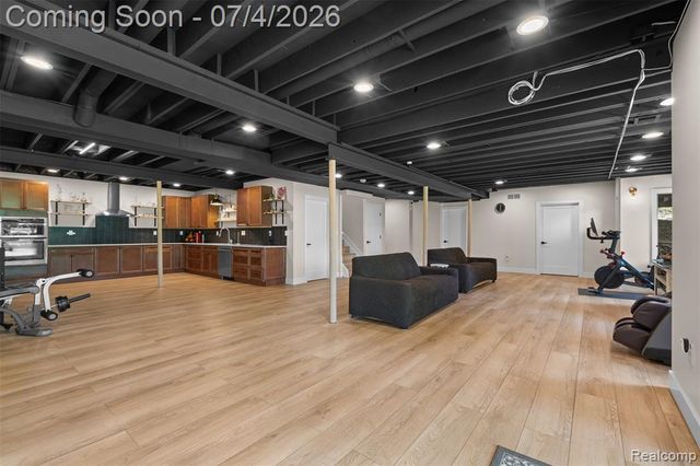 55550 Lee Road, New Hudson, MI 48165