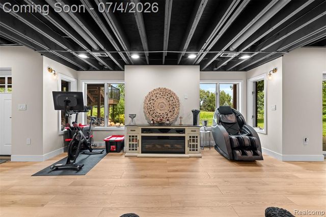 55550 Lee Road, New Hudson, MI 48165