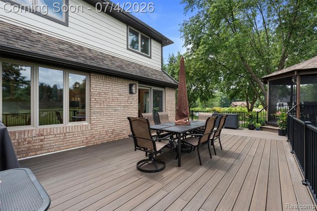 55550 Lee Road, New Hudson, MI 48165