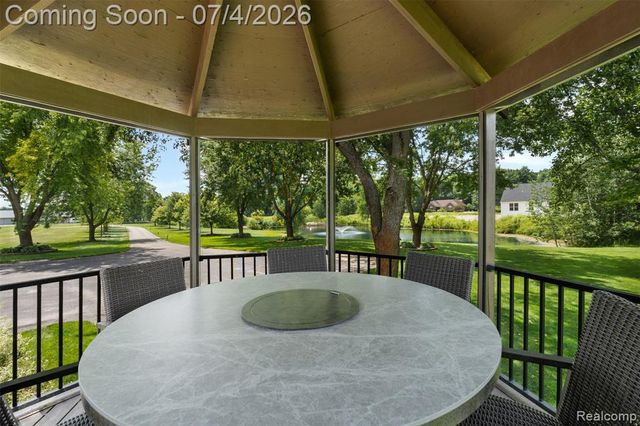55550 Lee Road, New Hudson, MI 48165