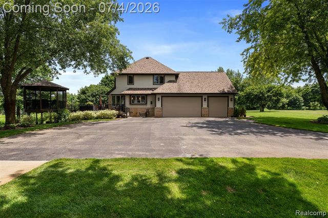 55550 Lee Road, New Hudson, MI 48165