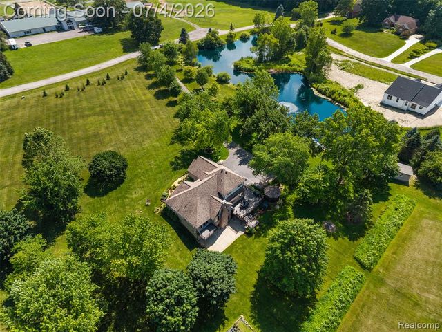 55550 Lee Road, New Hudson, MI 48165
