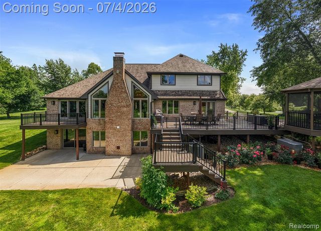 55550 Lee Road, New Hudson, MI 48165