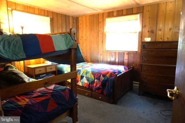 264 SELIG RD, Pocono Lake, PA 18347