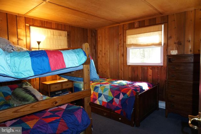 264 SELIG RD, Pocono Lake, PA 18347