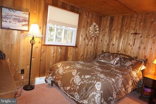 264 SELIG RD, Pocono Lake, PA 18347