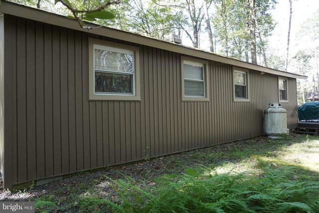 264 SELIG RD, Pocono Lake, PA 18347