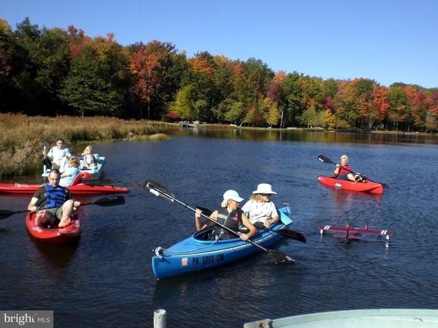 264 SELIG RD, Pocono Lake, PA 18347