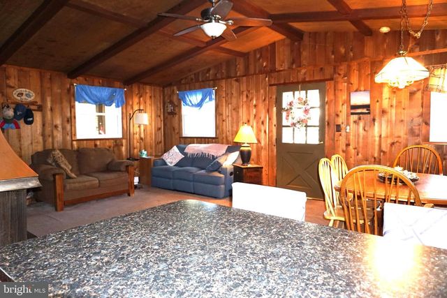 264 SELIG RD, Pocono Lake, PA 18347