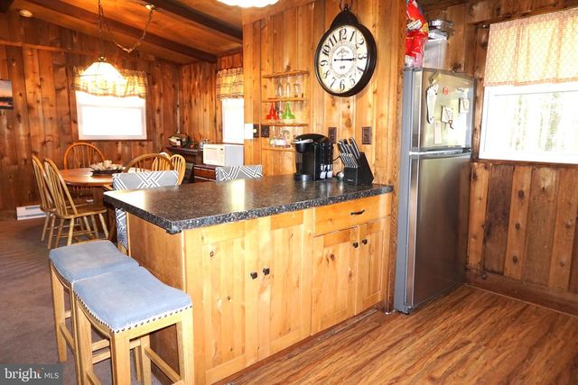 264 SELIG RD, Pocono Lake, PA 18347