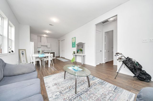 3011 Layne Street, La Porte, TX 77571