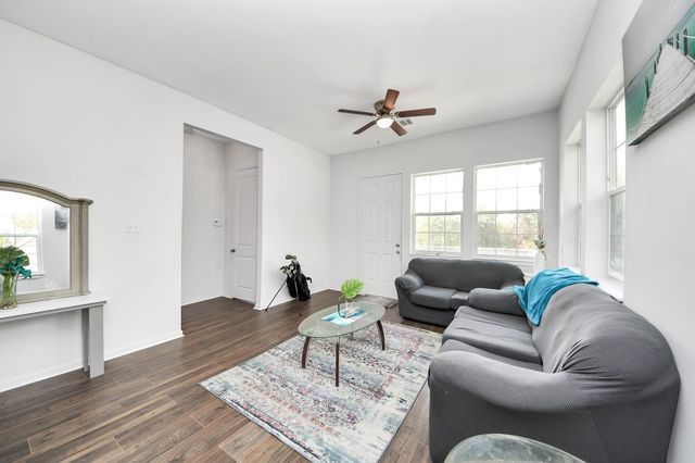 3011 Layne Street, La Porte, TX 77571