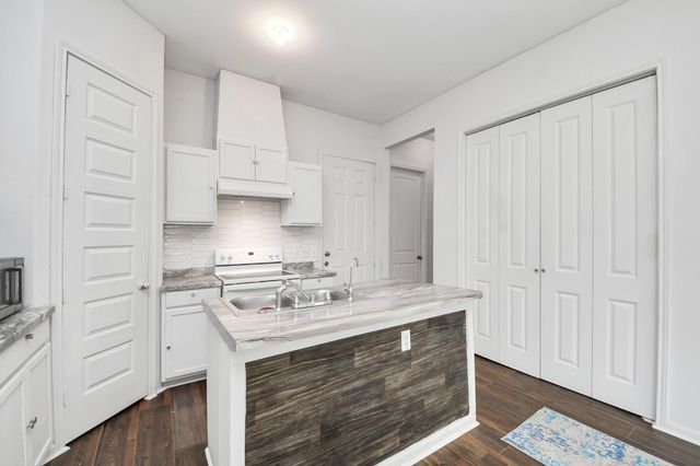 3011 Layne Street, La Porte, TX 77571