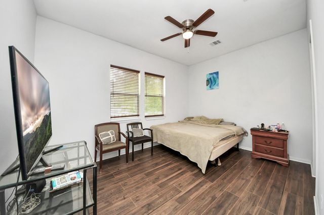 3011 Layne Street, La Porte, TX 77571